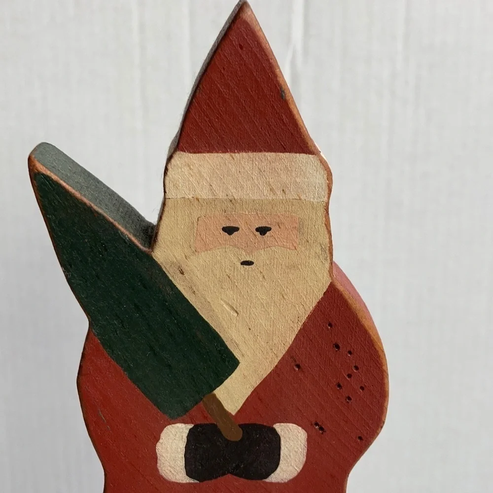 Vintage 1983 wood carved painted Santa Christmas tree on pedestal